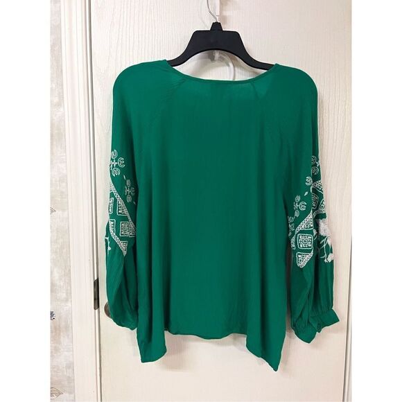 Harper Heritage Blouse  - Picture 2 of 5